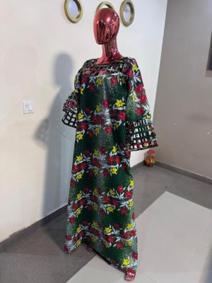 100% cotton flowery Ankara boubou one size (Size 14-20)
 - FMU1202