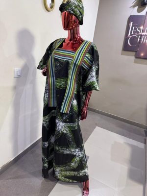 Adire boubou with asooke Free size (Size 14-18)
- FMU0953