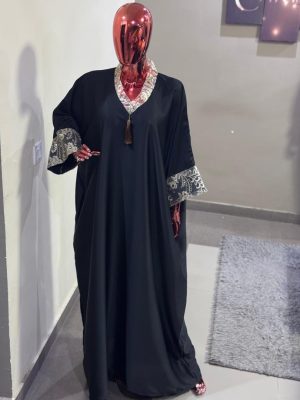 Duchess boubou mixed with lace and tassel in front Free size (Size 12-18)
- FMU2157