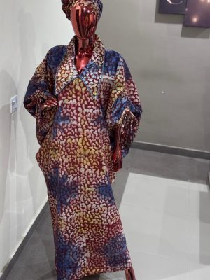 Adire boubou beaded on the neck with stings on the hand Free size (Size 12-18)
- FMU0837